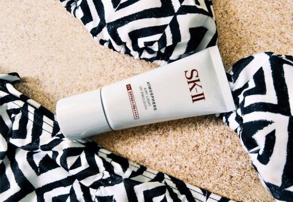 Kem Chống Nắng Cao Cấp SK-II ATMOSPHERE AIRY LIGHT UV EMULSION SPF50/PA+++