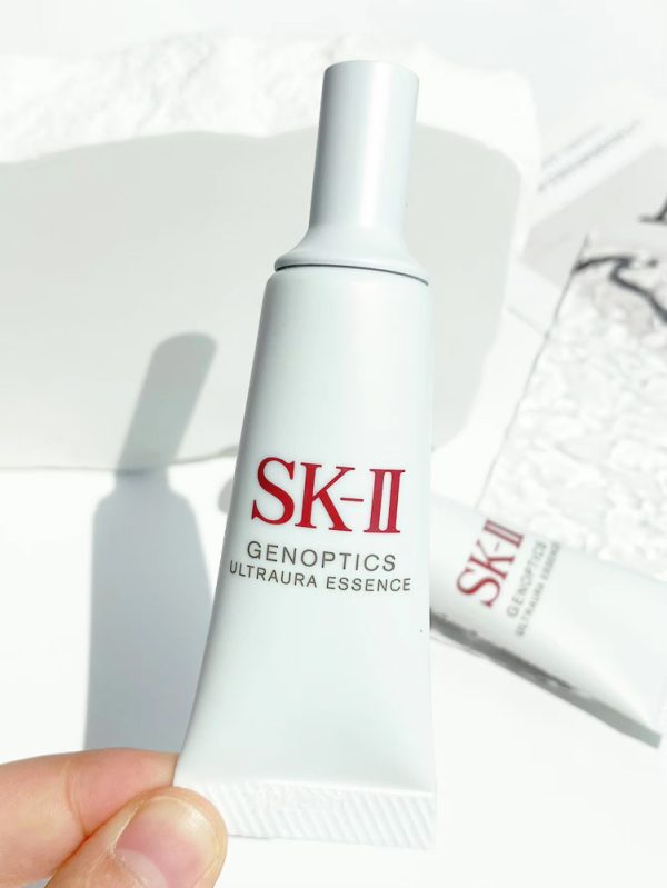 Serum SK-II Genoptics Ultraura Essence 10ml – Tinh Chất Dưỡng Trắng Cao Cấp