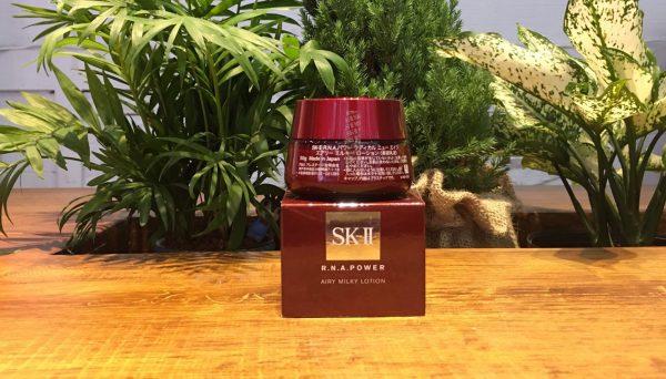 Kem Chống Lão Hóa Dành Cho Da Dầu SK-II R.N.A Power Airy Milky Lotion 50g